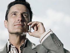 想要一秒识别职场里的色男 六大绝招看过